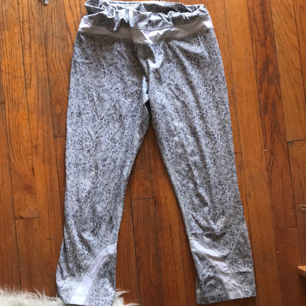 lululemon athletica capri leggings